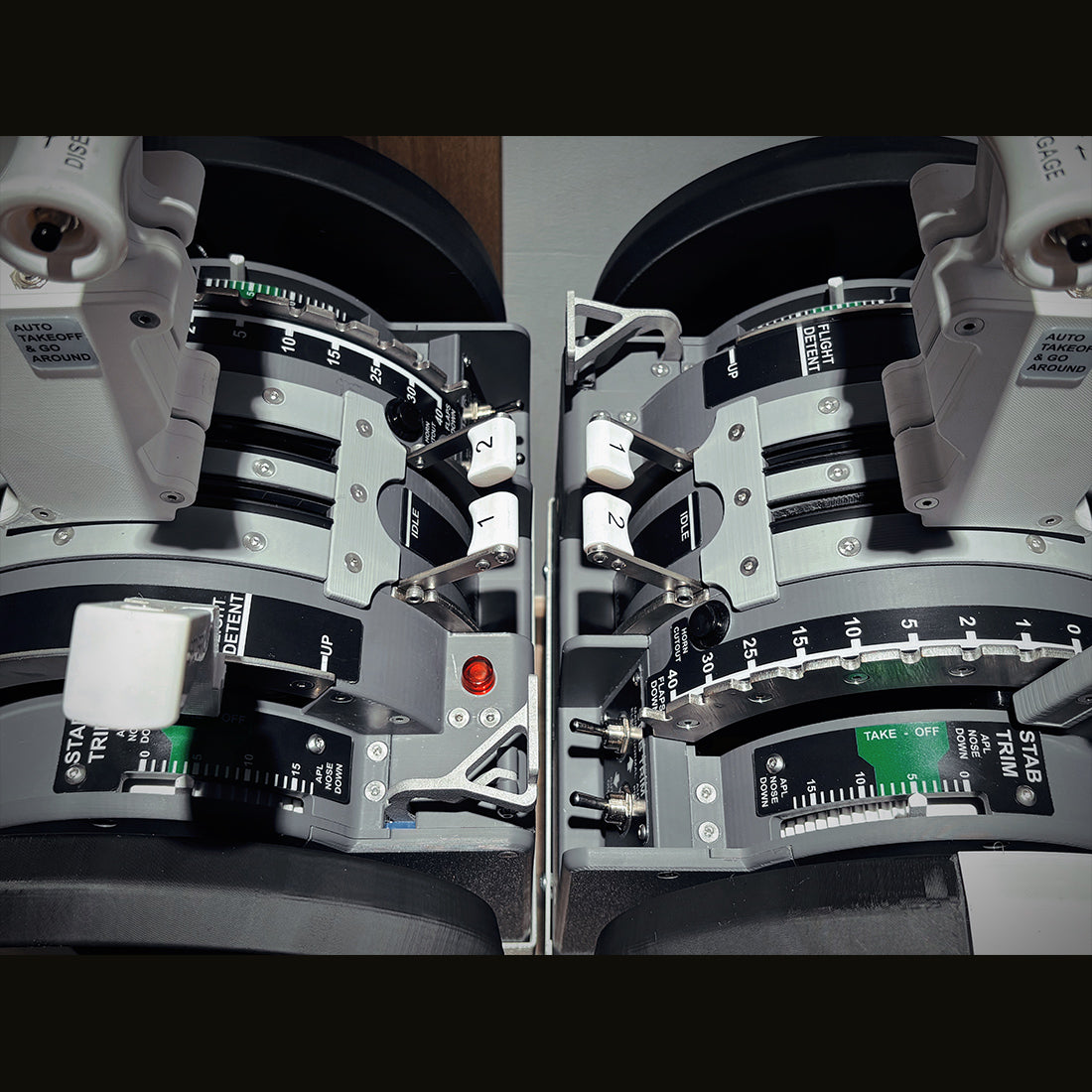 B737-800 Throttle-Quandrant - RAZORDON