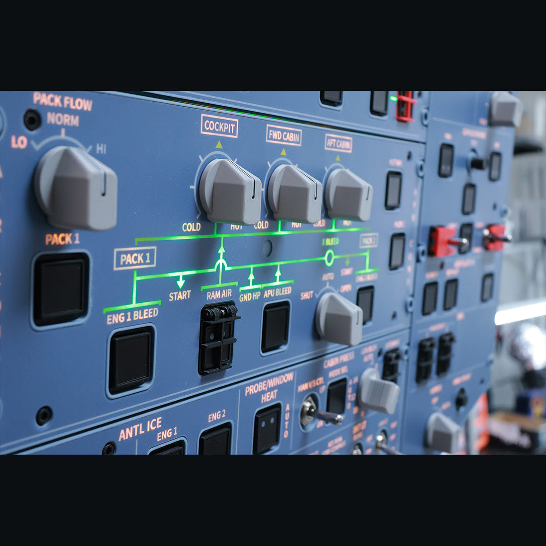 Hoowalt D111 A32X 1/1 Scale Light OVHD OVERHEAD Panel - RAZORDON