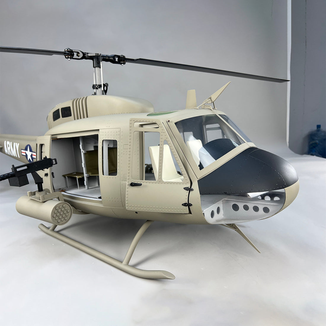 RAZORDON UH-1D Huey 800-Class 2.4G 6CH Scale RC Helicopter