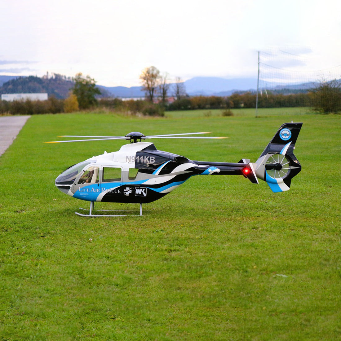 RAZORDON EC135 800-Class 2.4G 6CH Scale RC Helicopter (Blue&White)