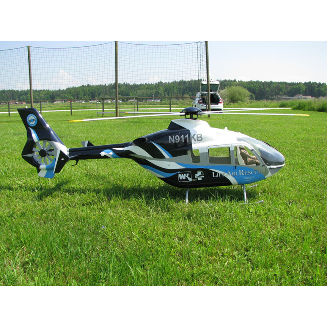 RAZORDON EC135 800-Class 2.4G 6CH Scale RC Helicopter (Blue&White)