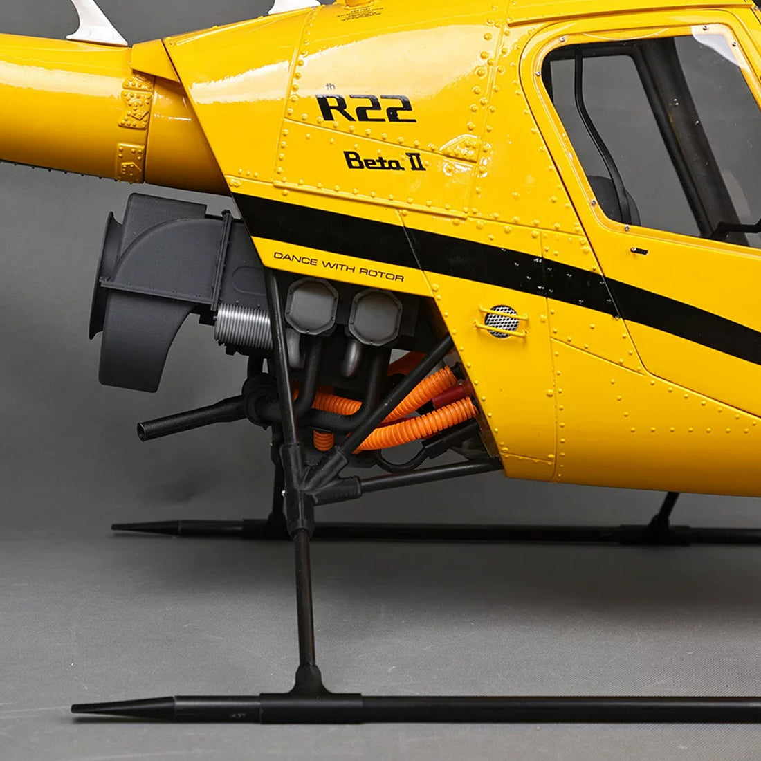 RVE R22 Robinson 1:4.5 Scale 700-Class RC Helicopter – RAZORDON