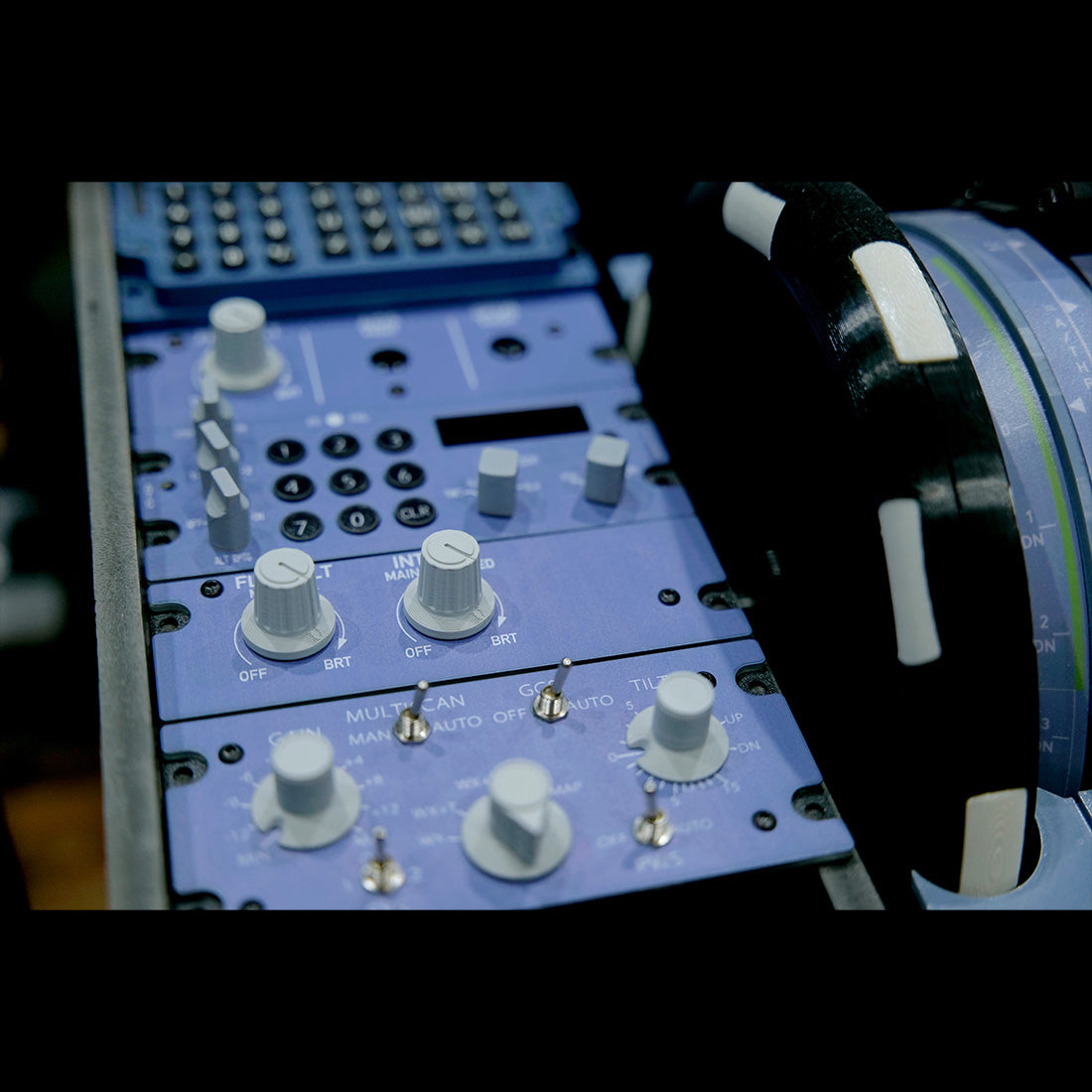 Rowsfire A113 1/1 Scale A32X/A33X/A35X CKPT-LT+DFOR+ATC Integrated Panel - RAZORDON