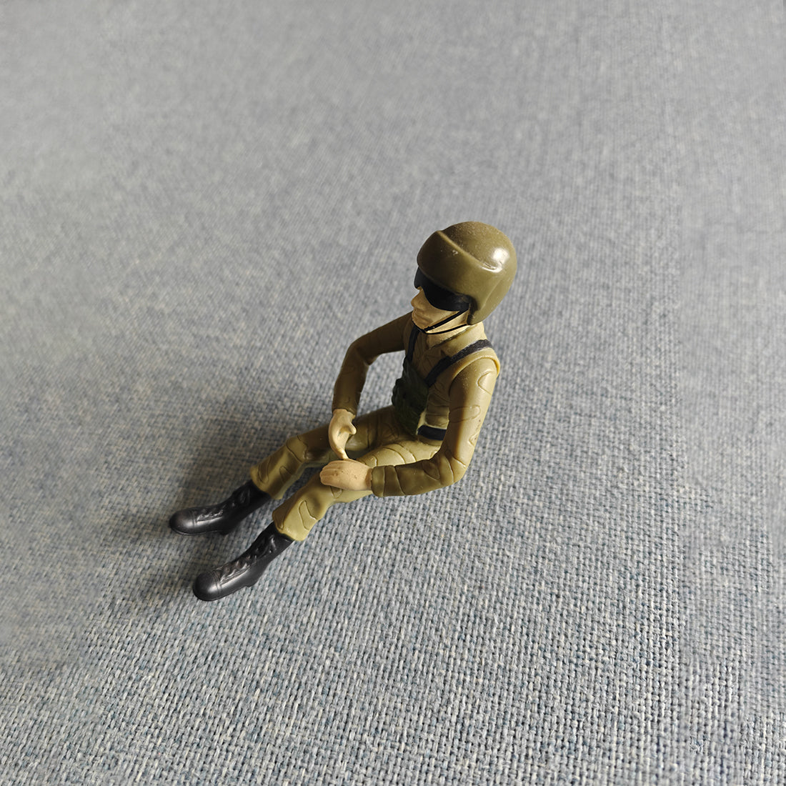 1/10 Scale Resin Helicopter Pilot Figure – RAZORDON