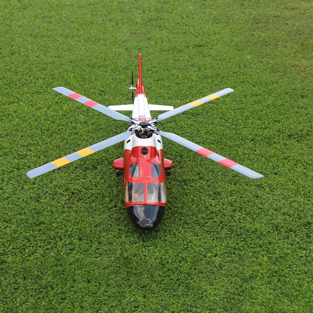 FLISHRC Agusta A109 500-Class 2.4G 6CH Scale RC Helicopter Model with L7 Flight Controller and 4-Mode Positioning GPS RTF