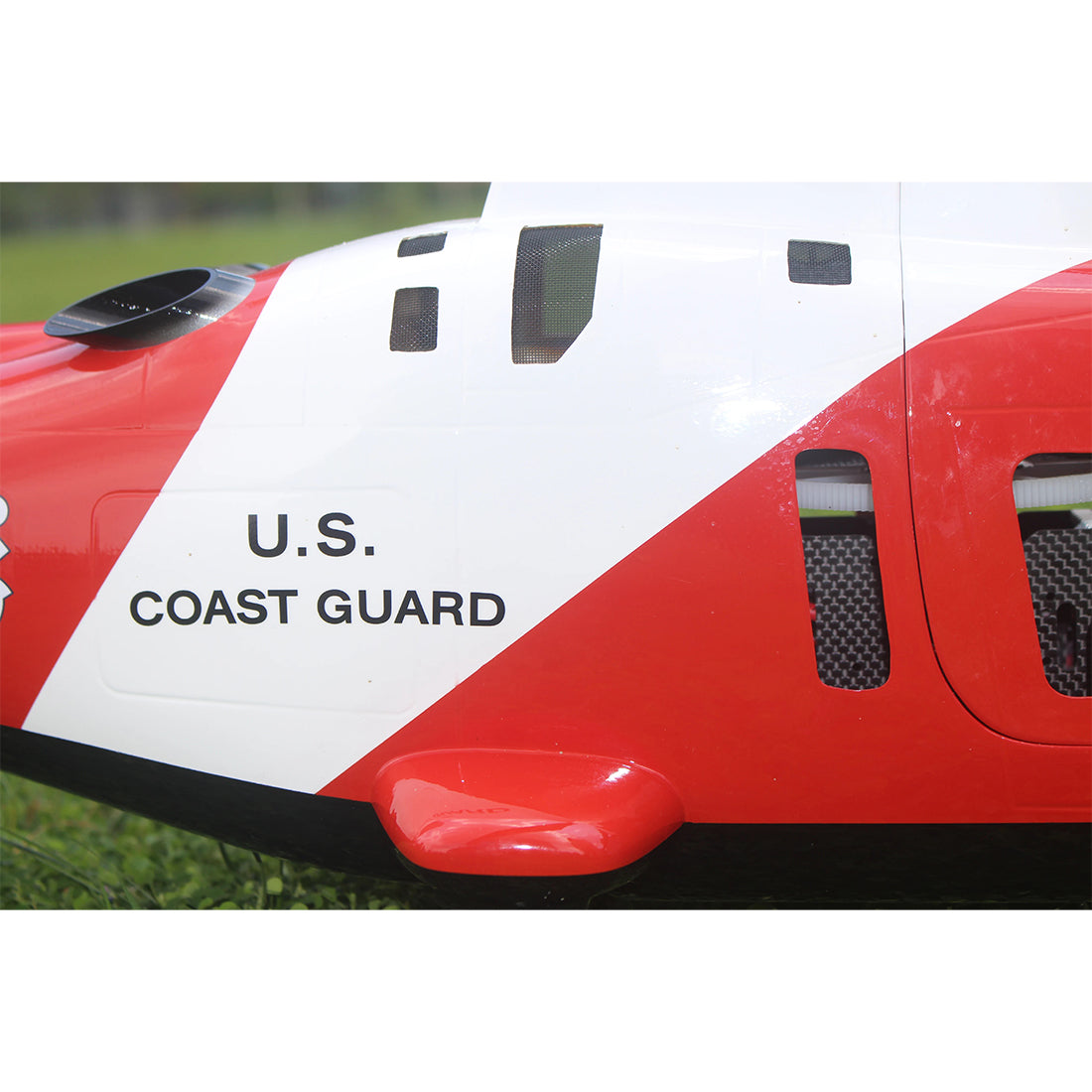 FLISHRC Agusta A109 500-Class 2.4G 6CH Scale RC Helicopter Model with L7 Flight Controller and 4-Mode Positioning GPS RTF