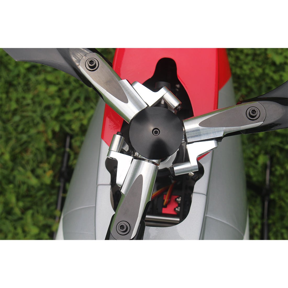 FLISHRC Eurocopter AS350 500-Class 2.4G 6CH Scale RC Helicopter Model with L7 Flight Controller and 4-Mode Positioning GPS RTF