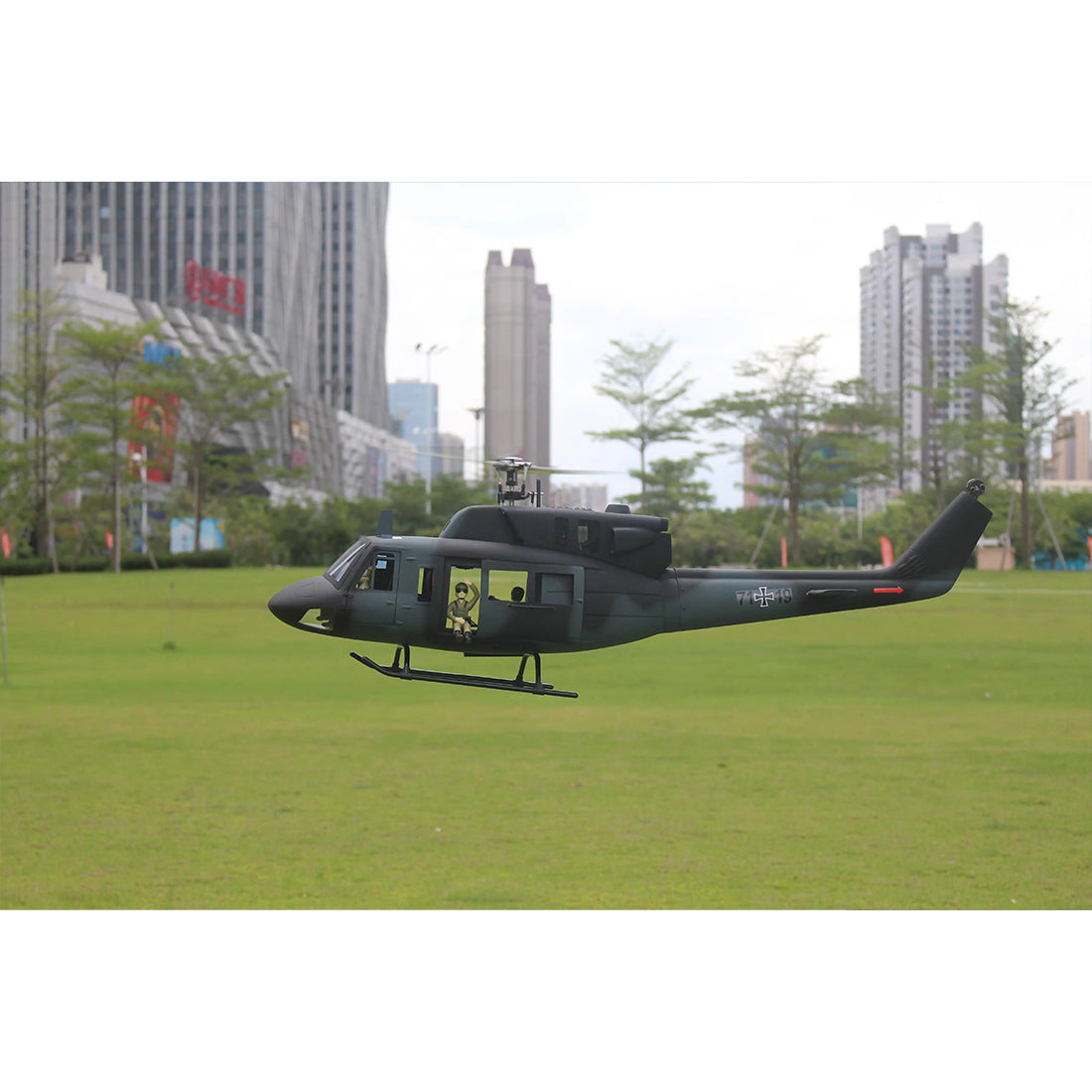 FLISHRC FL500 UH-1N Twin Huey 500-Class 2.4G 6CH Scale RC Helicopter with L7 Flight Controller & 4-Mode GPS Positioning RTF
