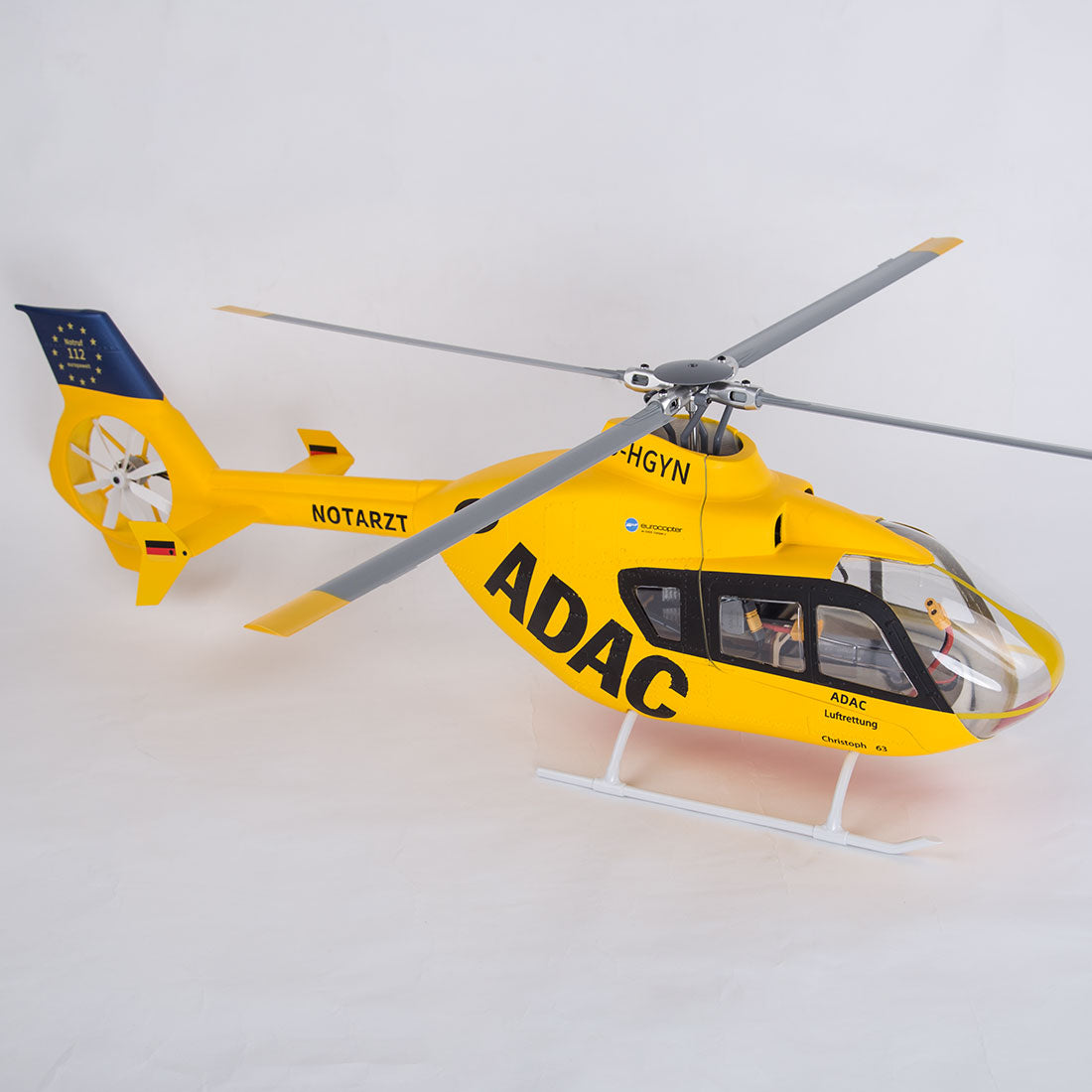 FLYWING EC135 470-Scale RC Helicopter 2.4G 6CH Scale Military Model with Quick-Detach 4-Blade Rotor ACE Flight Controller GPS Positioning - RAZORDON