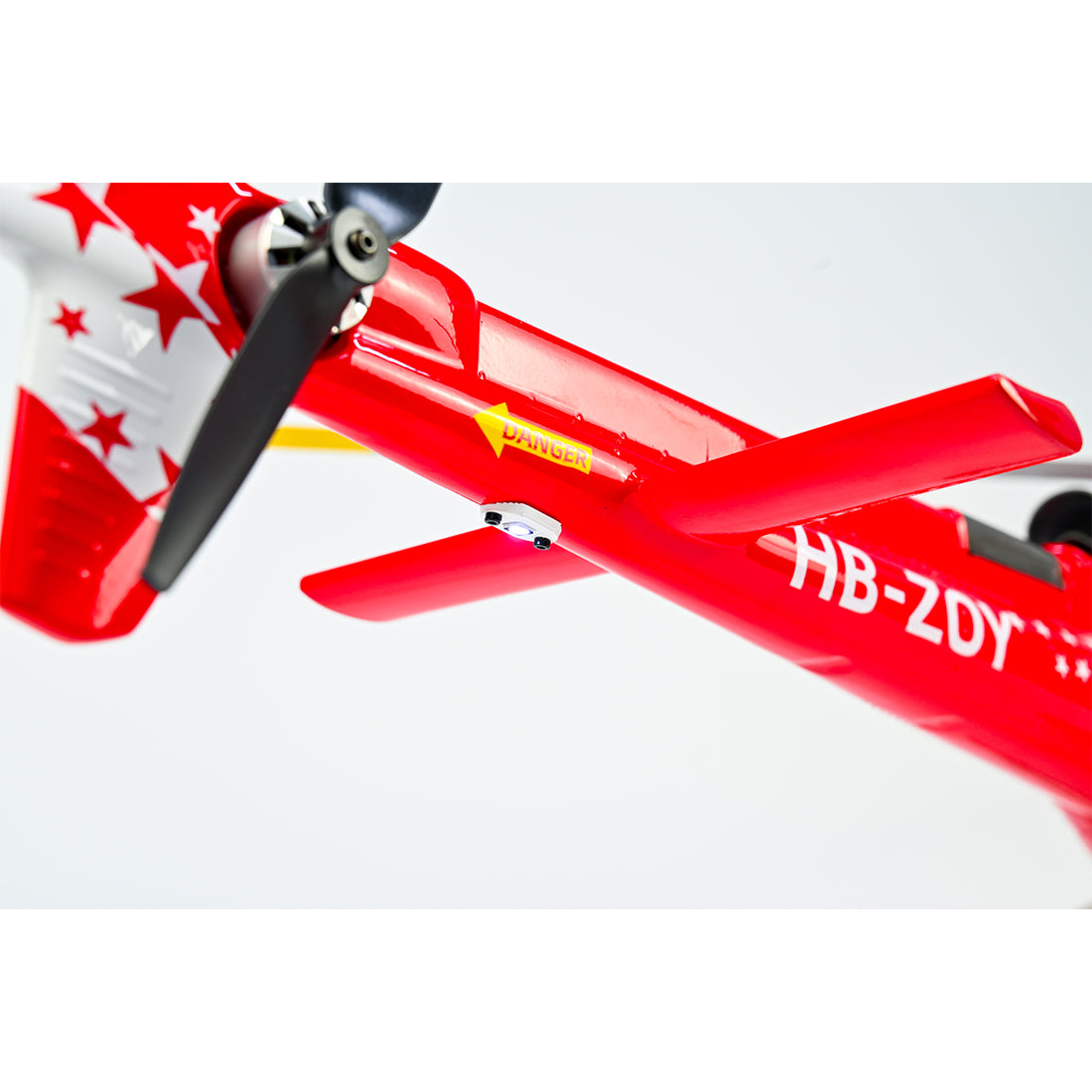 FLYWING Eurocopter AS350 2.4G 6CH 470-Class Quick-Release 3-Rotor Scale RC Helicopter Model with ACE Flight Controller, GPS Positioning & Left/Right-Hand Control RTF