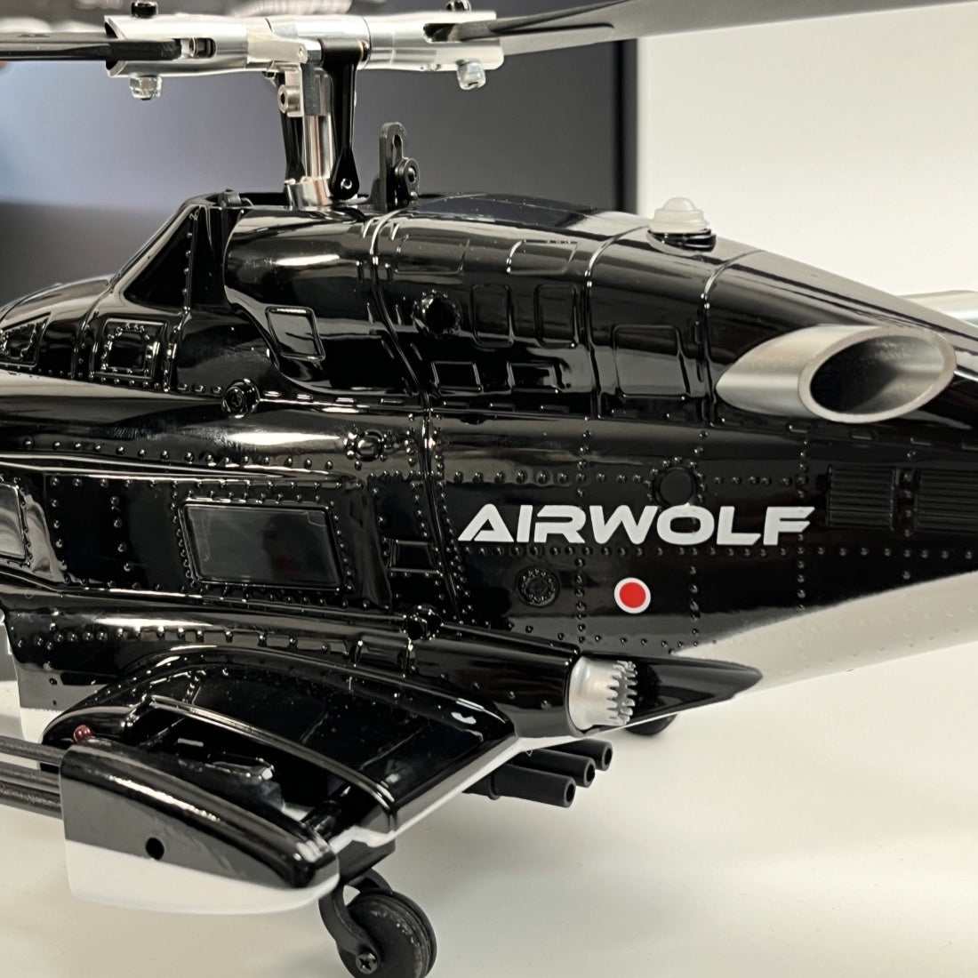 WOLFBUSH AW-911 Airwolf RC Helicopter Actual Photo - Razordon