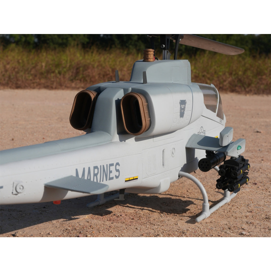 WOLFBUSH&ROBAN AH-1W Cobra 470-Class 2.4G 6CH Dual-Rotor RC Military Helicopter Model with GPS Positioning, Synchronized Turret & Left/Right-Hand Control RTF