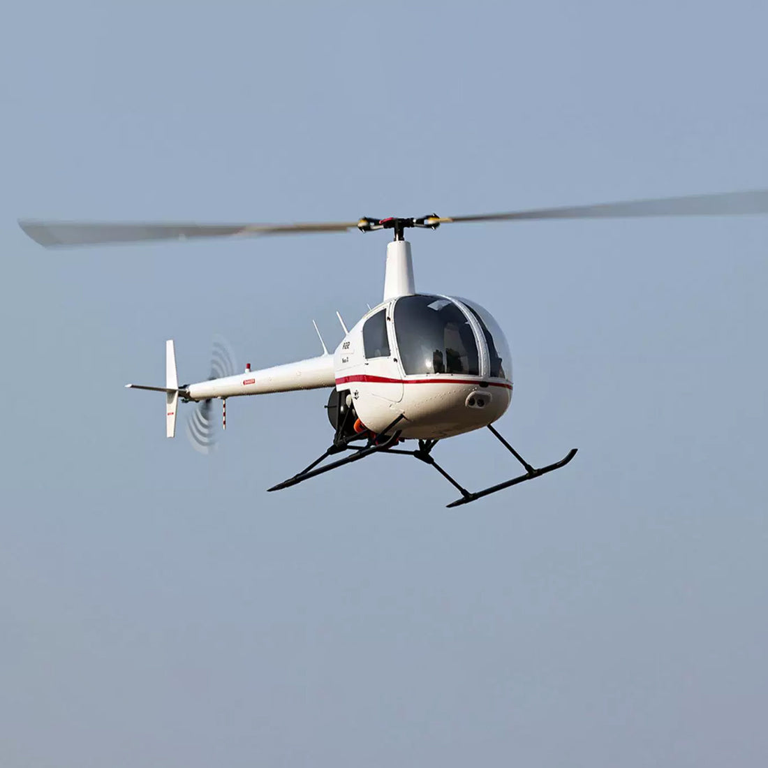 RVE R22 Robinson 700-Class RC Helicopter | 1:4.5 Scale GPS RTF