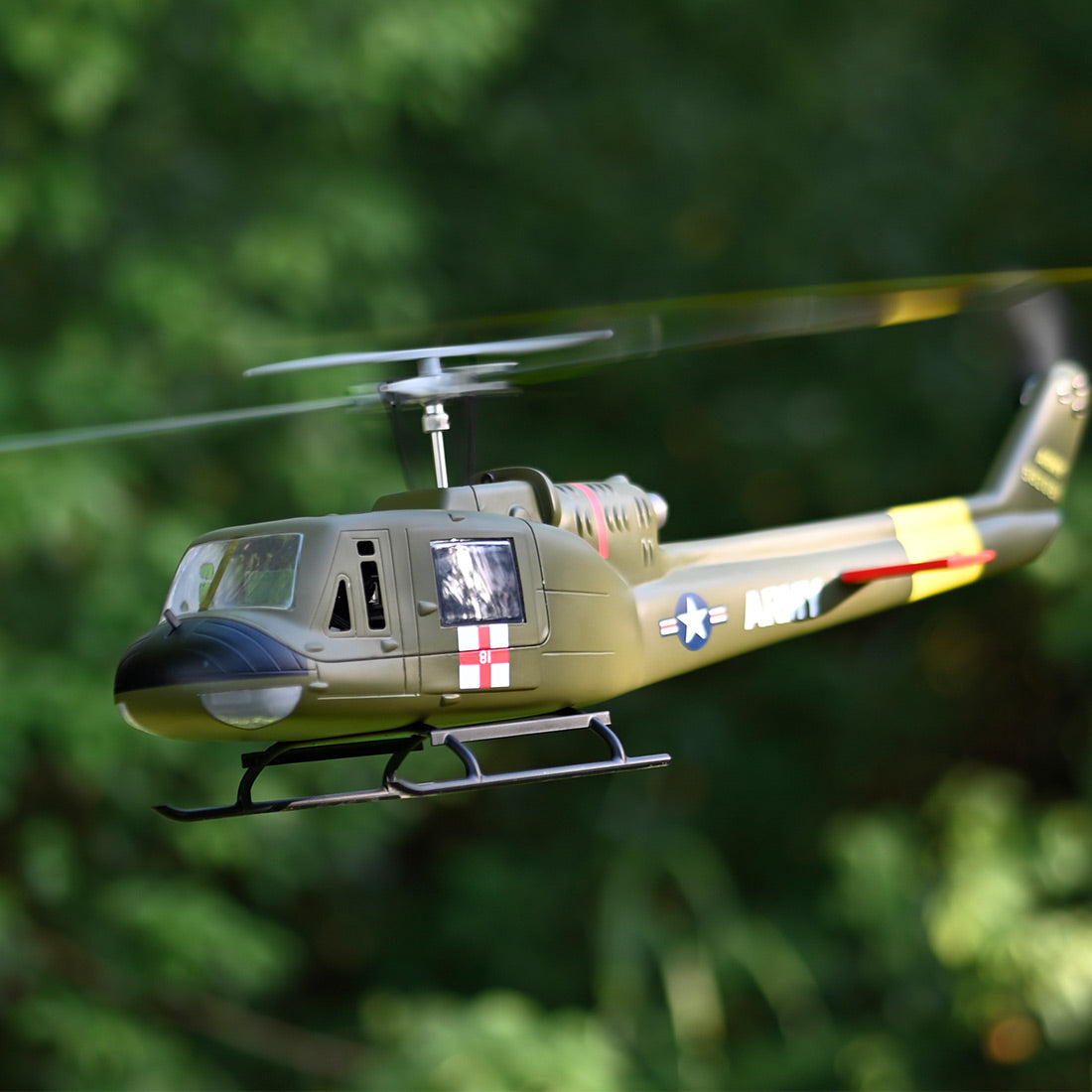 FLYWING Huey V4 6‑CH Rc Helicopter – GPS Auto‑Return & Invert