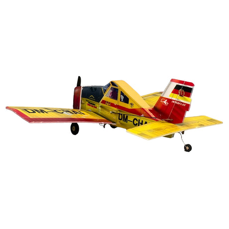 MinimumRC PZL-106 Landwirtschaftsflugzeug 2.4G 4CH RC Modell Zweimotoriges Flugzeugmodell